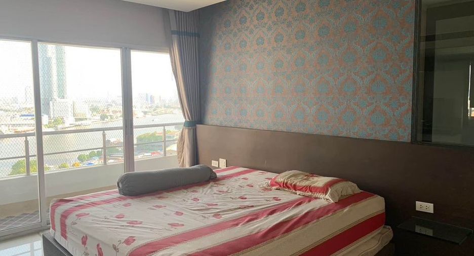 For rent 4 bedrooms condo in Sathon, Bangkok
