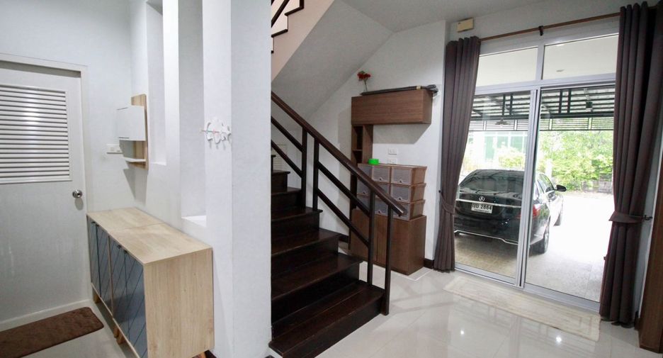 For sale 3 ベッドルーム house in Mueang Rayong, Rayong