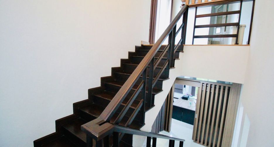For sale 3 ベッドルーム house in Mueang Rayong, Rayong