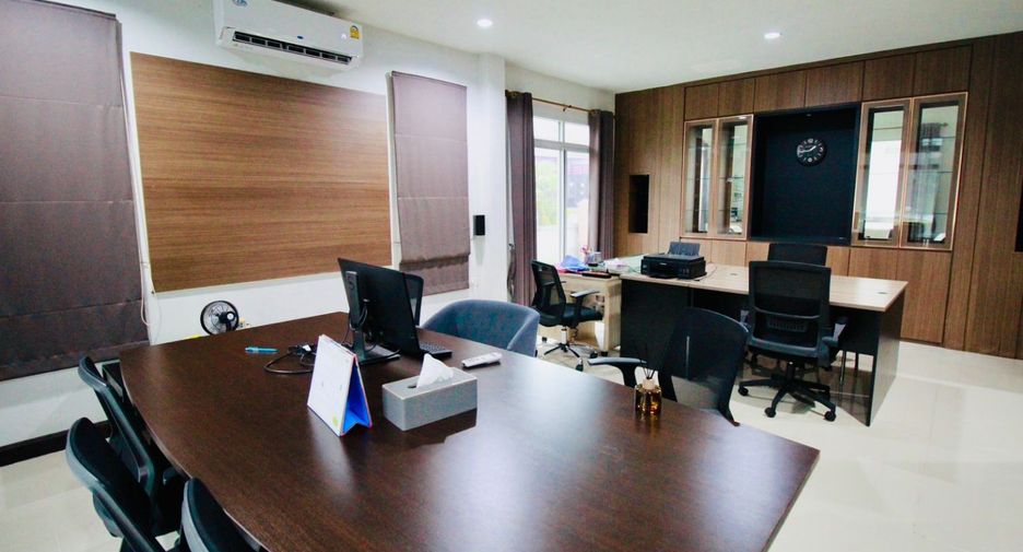 For sale 3 ベッドルーム house in Mueang Rayong, Rayong