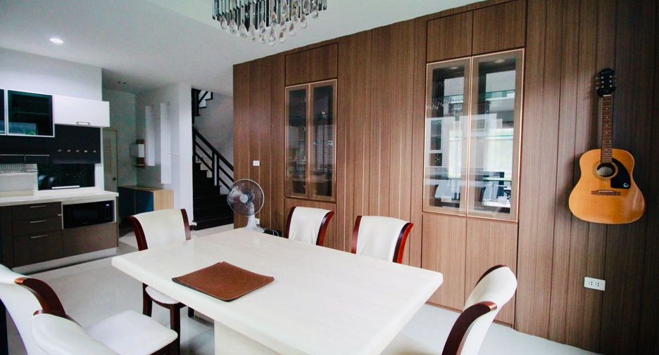 For sale 3 ベッドルーム house in Mueang Rayong, Rayong
