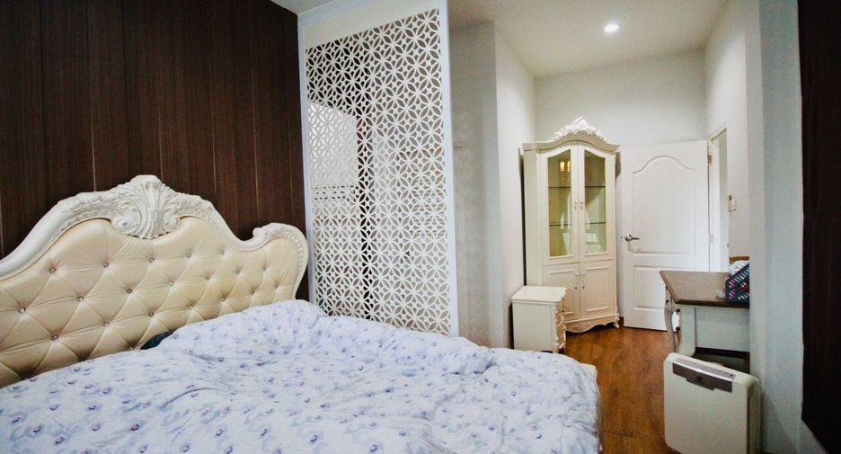 For sale 3 ベッドルーム house in Mueang Rayong, Rayong
