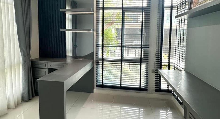 For sale 4 bedrooms house in Bang Bua Thong, Nonthaburi