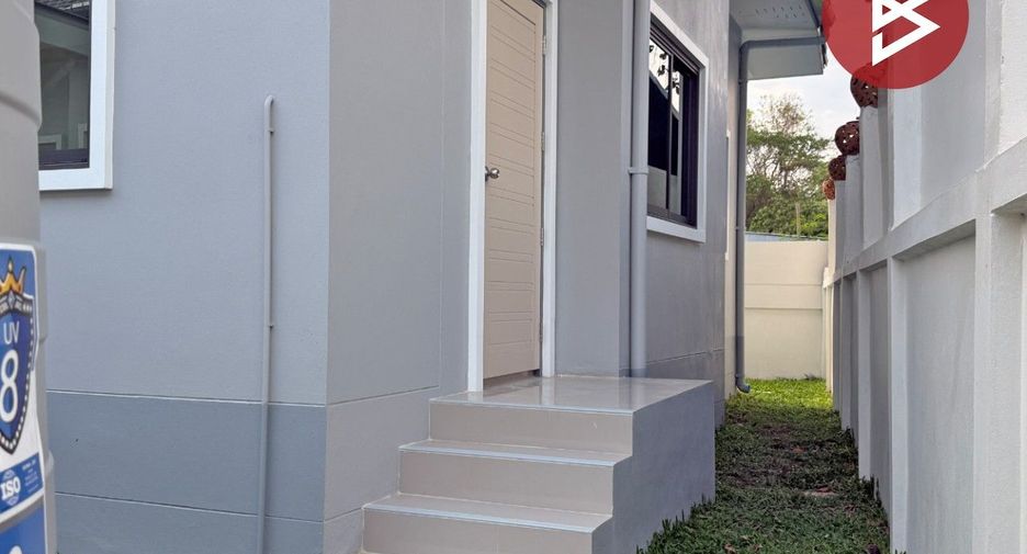 For sale 3 bedrooms house in Mueang Lamphun, Lamphun