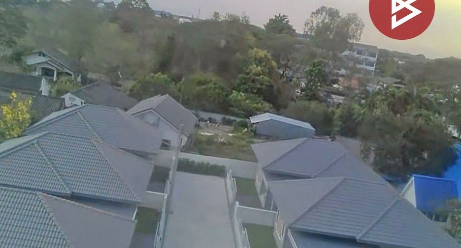 For sale 3 bedrooms house in Mueang Lamphun, Lamphun