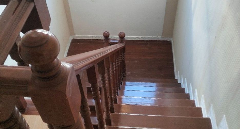 Haus zum Kauf mit 5 Zimmer in Phra Samut Chedi, Samut Prakan
