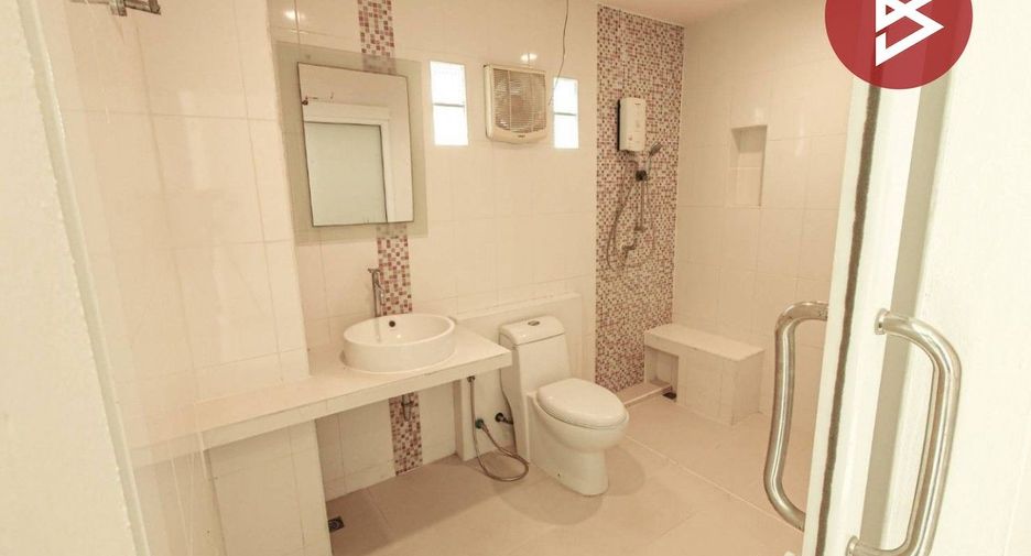 Haus zum Kauf mit 5 Zimmer in Phra Samut Chedi, Samut Prakan