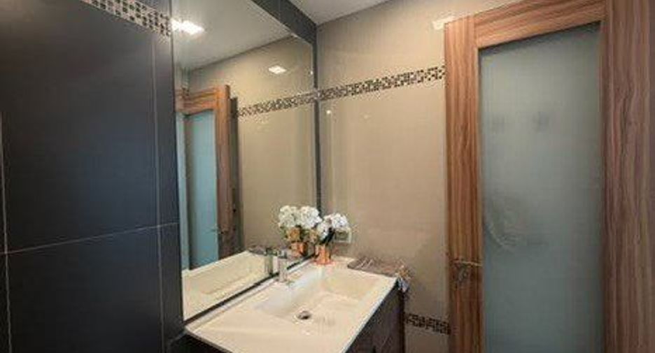 For rent and for sale 1 bed condo in Bang Lamung, Chonburi