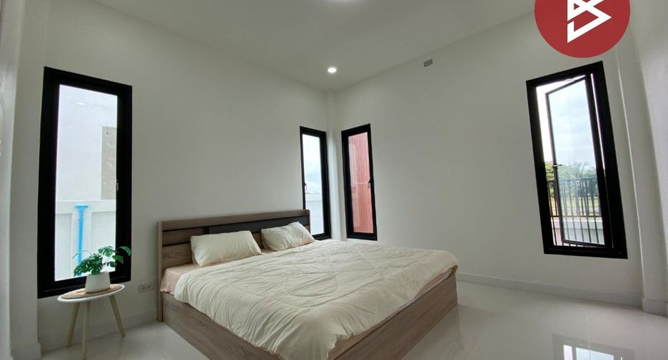 For sale 3 bedrooms house in Bang Len, Nakhon Pathom