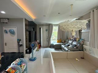 Casa en venta de 3 habitaciones en Prawet, Bangkok