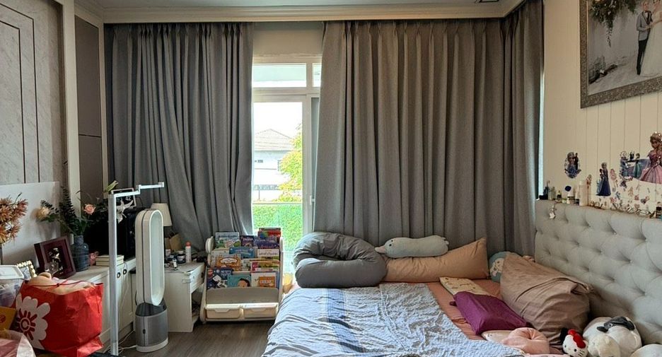 For sale 3 bedrooms house in Prawet, Bangkok
