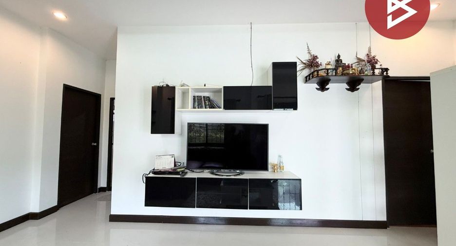 Casa en venta de 2 habitaciones en Phan Thong, Chonburi