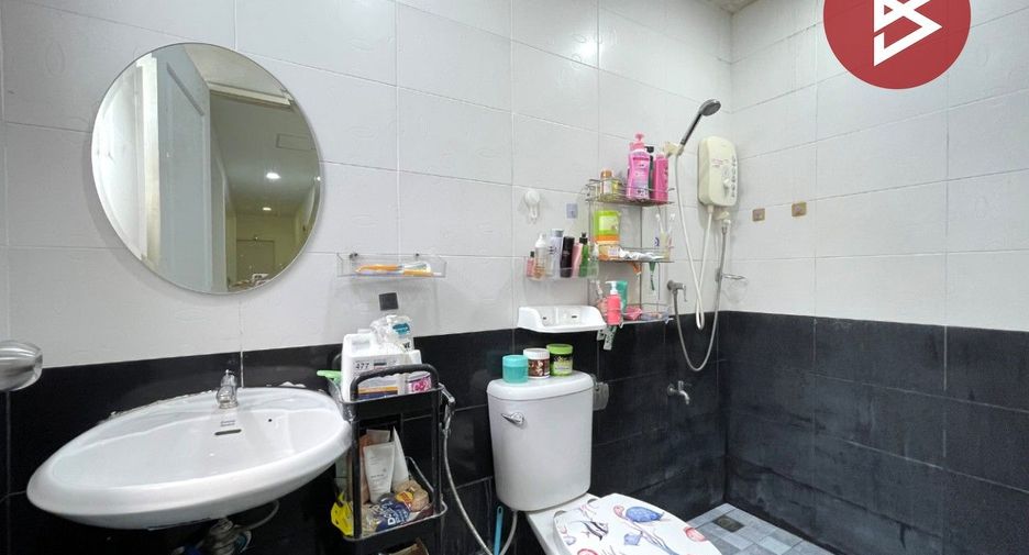 For sale warehouse in Bang Bua Thong, Nonthaburi