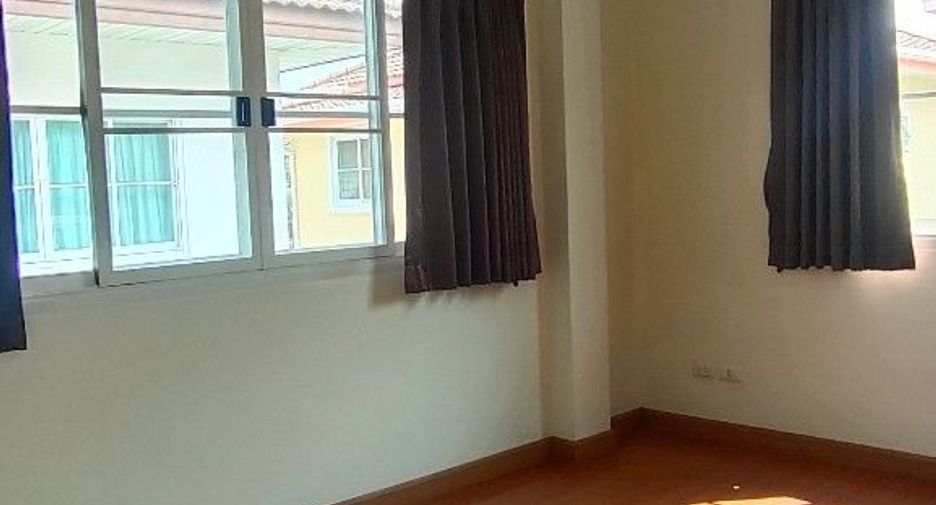 Haus zur Miete mit 3 Zimmer in Bang Phli, Samut Prakan