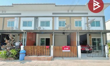 出售 3 卧室 联排别墅 在 Lat Krabang, 曼谷