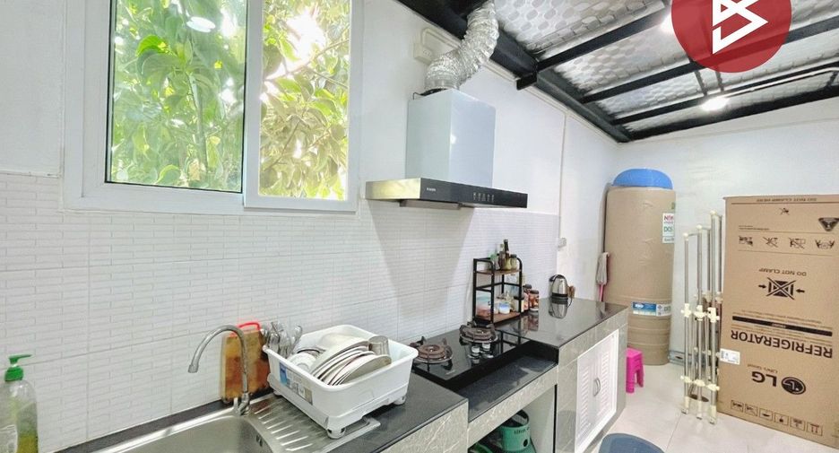 For sale 3 bedrooms townhouse in Lat Krabang, Bangkok
