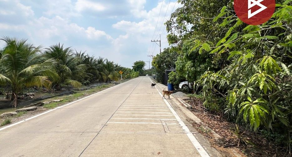 For sale 3 bedrooms house in Krathum Baen, Samut Sakhon