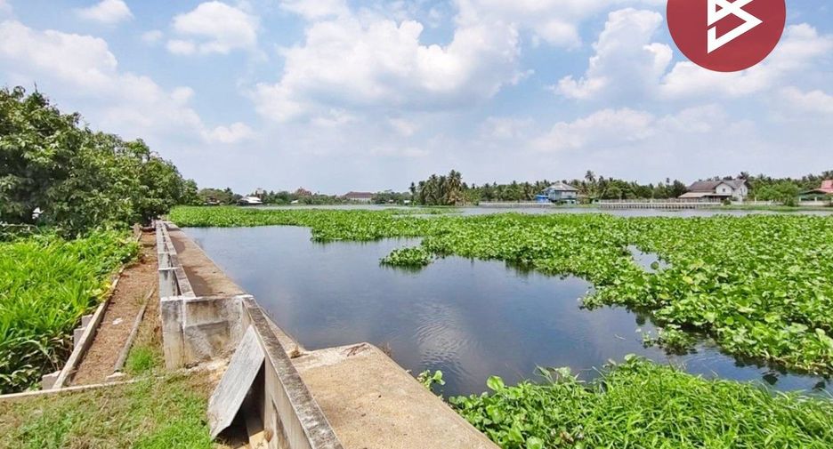 For sale 3 bedrooms house in Krathum Baen, Samut Sakhon