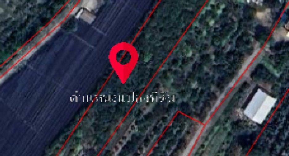 For sale 3 bedrooms house in Krathum Baen, Samut Sakhon