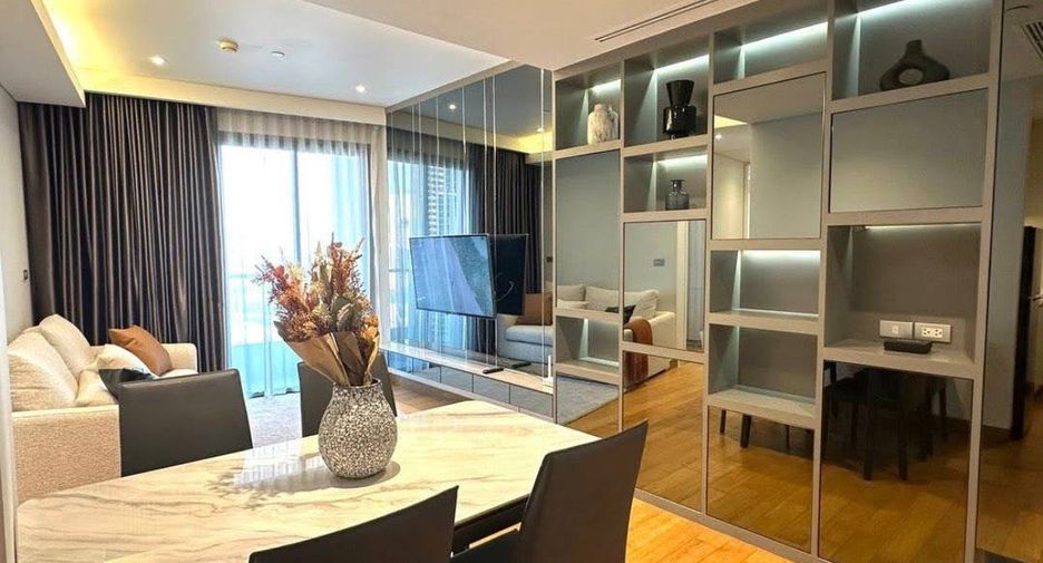 For rent 2 bedrooms condo in Khlong Toei, Bangkok