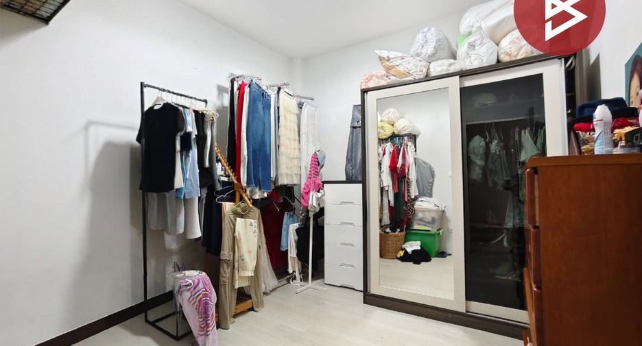 For sale 3 bedrooms house in Phutthamonthon, Nakhon Pathom