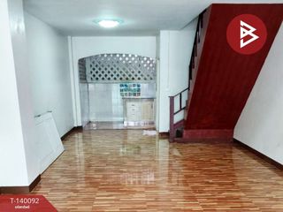 Casa adosada en venta de 2 habitaciones en Lat Krabang, Bangkok