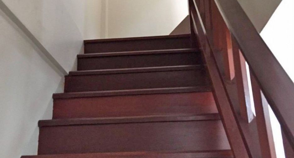 Casa adosada en venta de 2 habitaciones en Lat Krabang, Bangkok