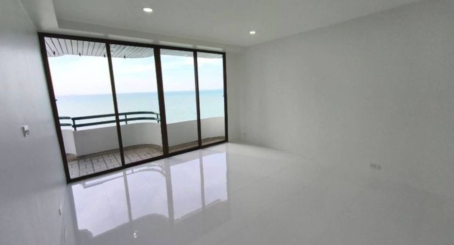 For sale 2 bedrooms condo in Sattahip, Chonburi