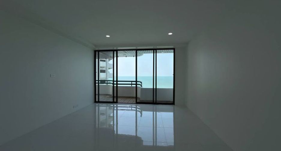 For sale 2 bedrooms condo in Sattahip, Chonburi