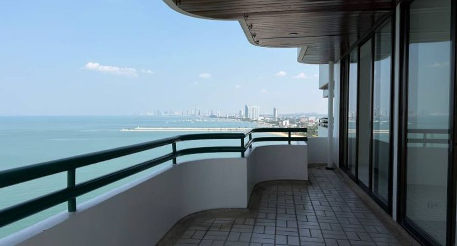 For sale 2 bedrooms condo in Sattahip, Chonburi