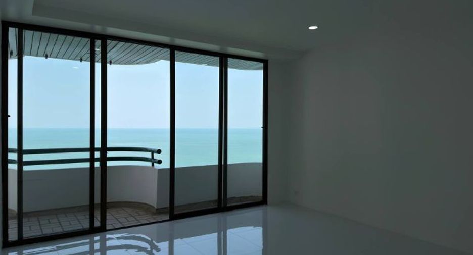 For sale 2 bedrooms condo in Sattahip, Chonburi