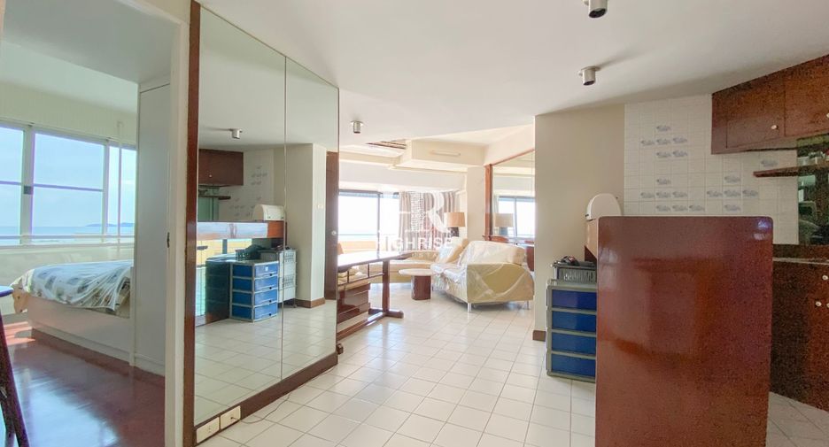 For sale 2 bedrooms condo in North Pattaya, Pattaya