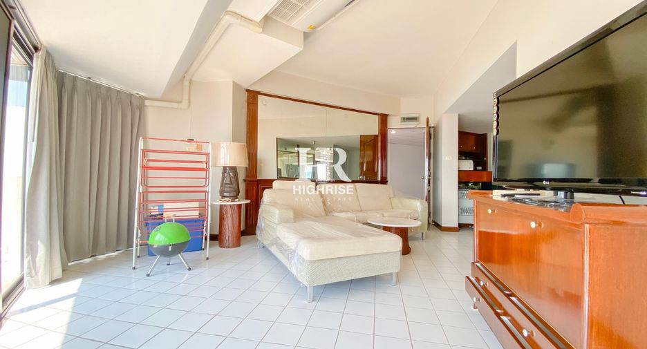 For sale 2 bedrooms condo in North Pattaya, Pattaya