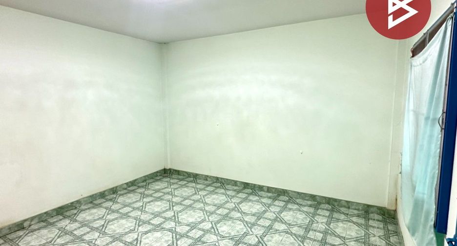For sale 2 bedrooms townhouse in Mueang Samut Prakan, Samut Prakan