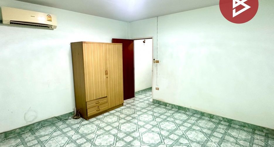 For sale 2 bedrooms townhouse in Mueang Samut Prakan, Samut Prakan
