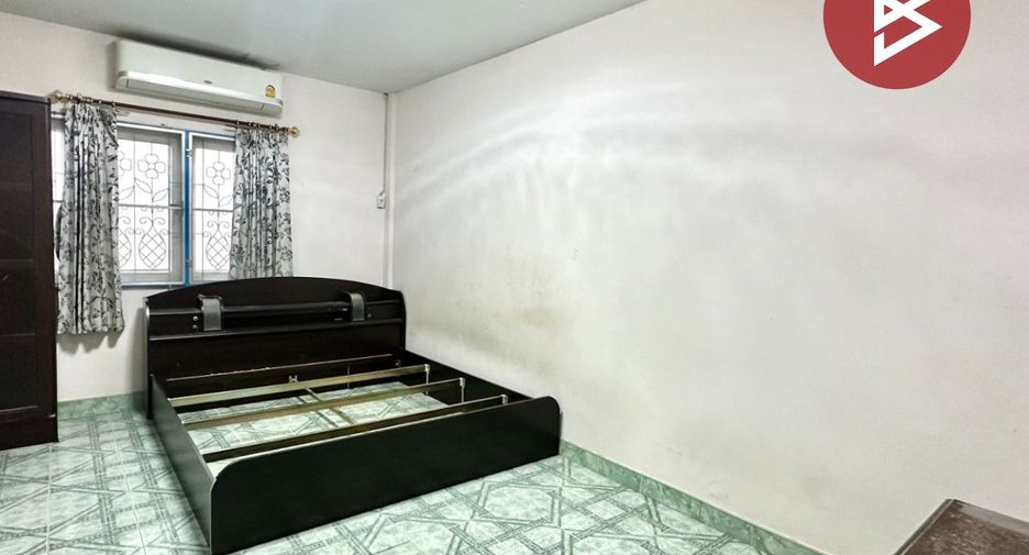 For sale 2 bedrooms townhouse in Mueang Samut Prakan, Samut Prakan