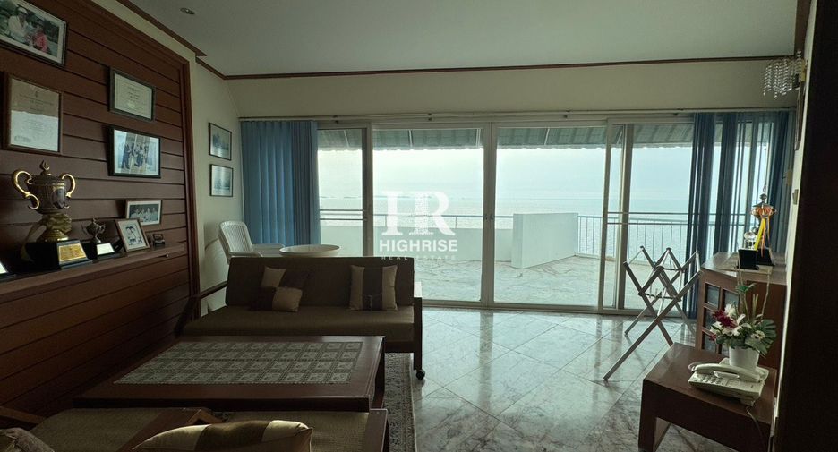 For sale 2 bedrooms condo in North Pattaya, Pattaya