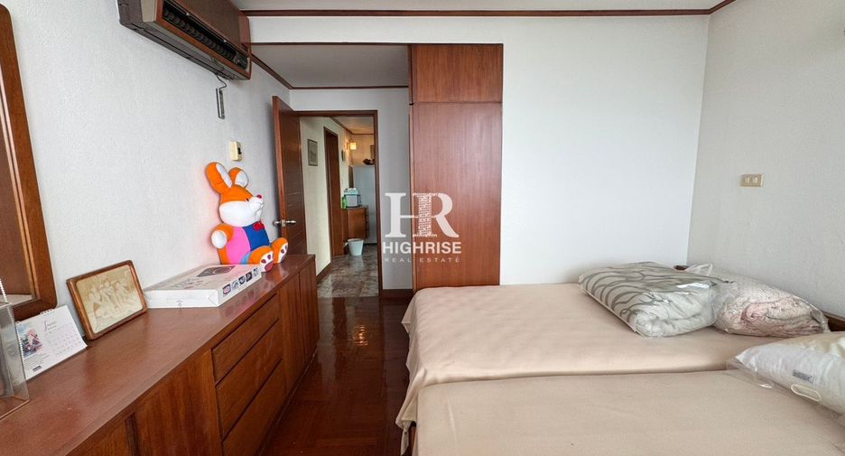 For sale 2 bedrooms condo in North Pattaya, Pattaya