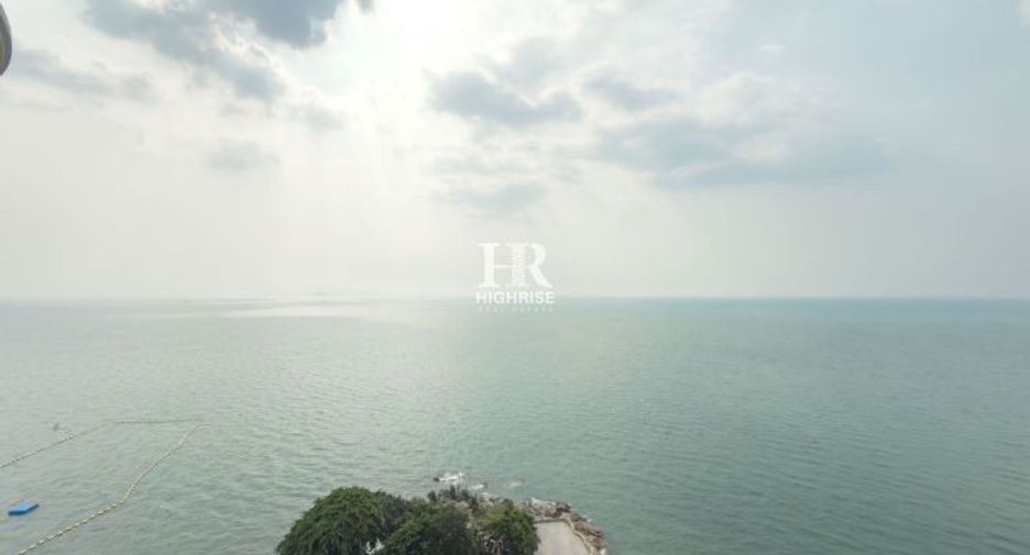 For sale 3 bedrooms condo in North Pattaya, Pattaya