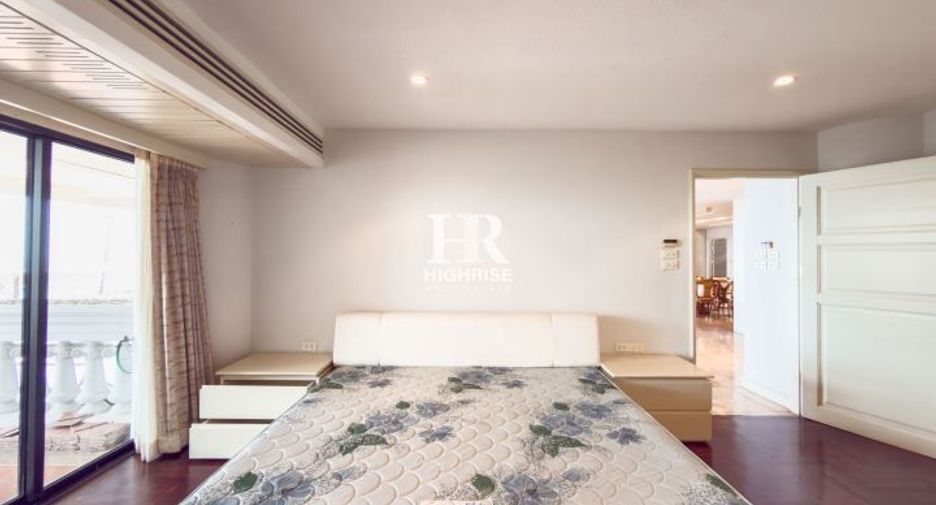 For sale 3 bedrooms condo in North Pattaya, Pattaya