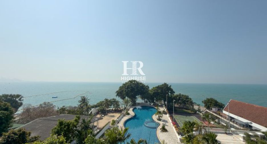 For sale 3 bedrooms condo in North Pattaya, Pattaya