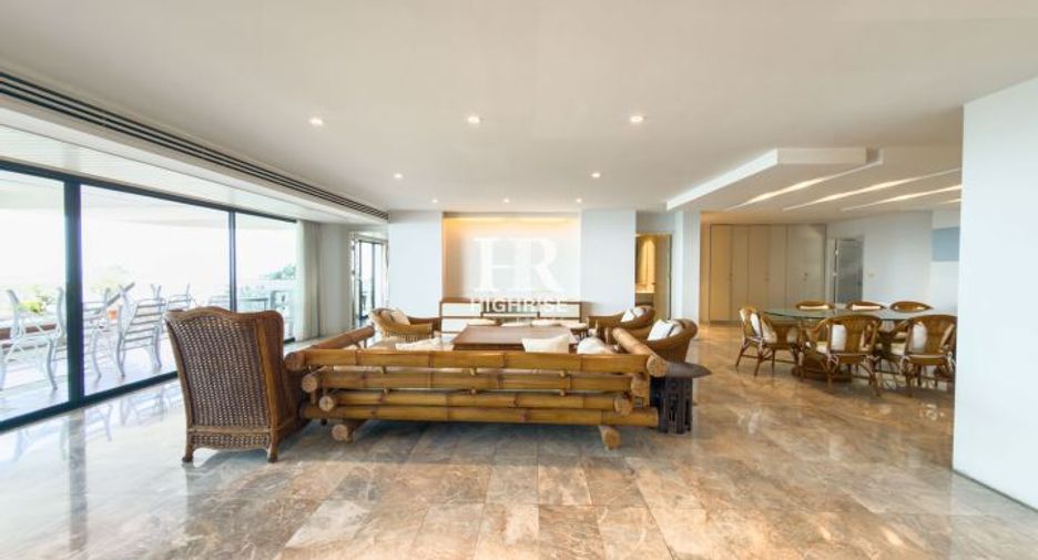 For sale 3 bedrooms condo in North Pattaya, Pattaya