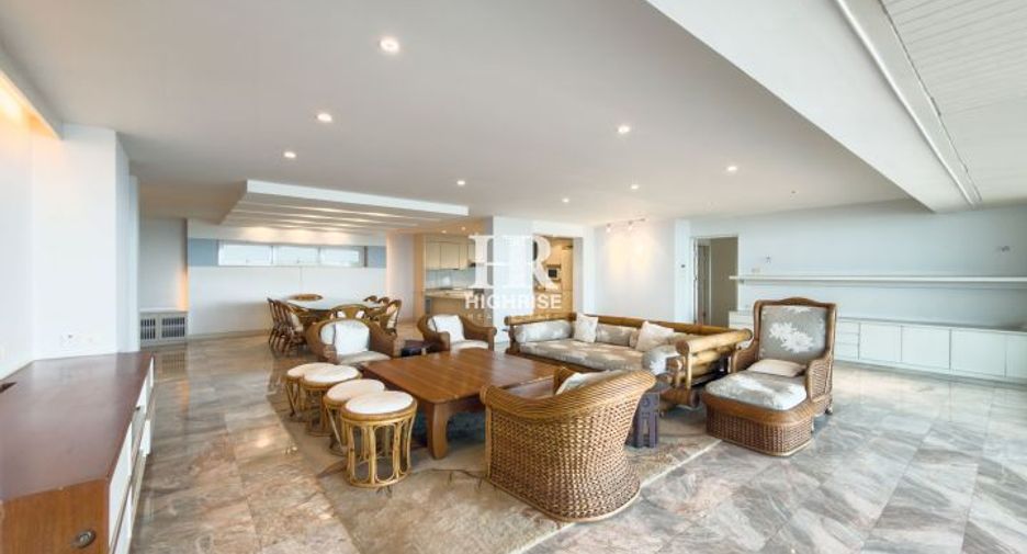 For sale 3 bedrooms condo in North Pattaya, Pattaya