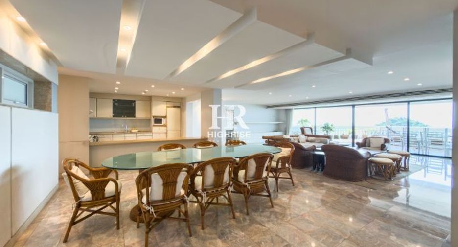 For sale 3 bedrooms condo in North Pattaya, Pattaya