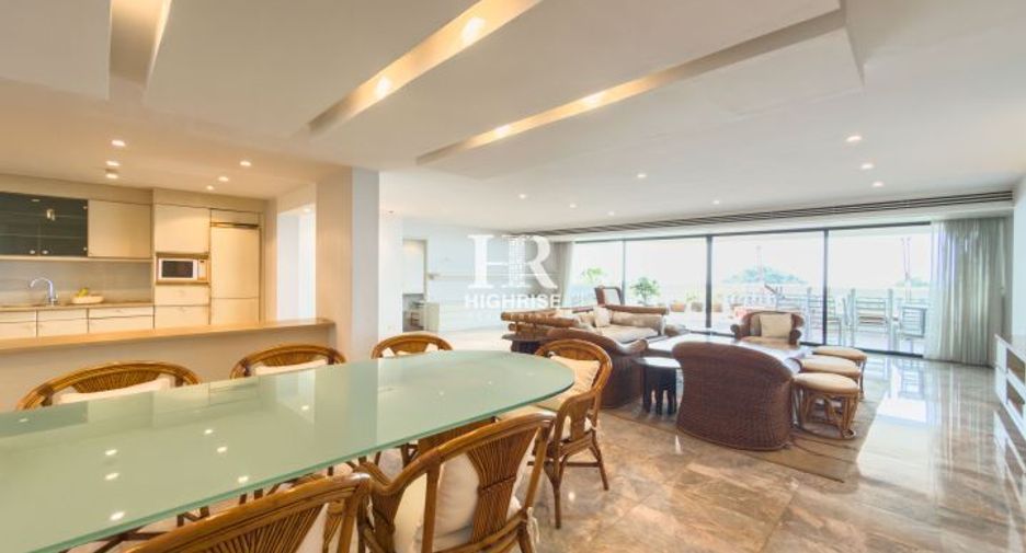 For sale 3 bedrooms condo in North Pattaya, Pattaya