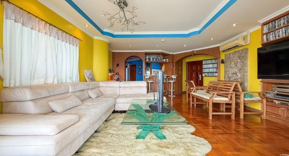 For sale 2 bedrooms condo in North Pattaya, Pattaya