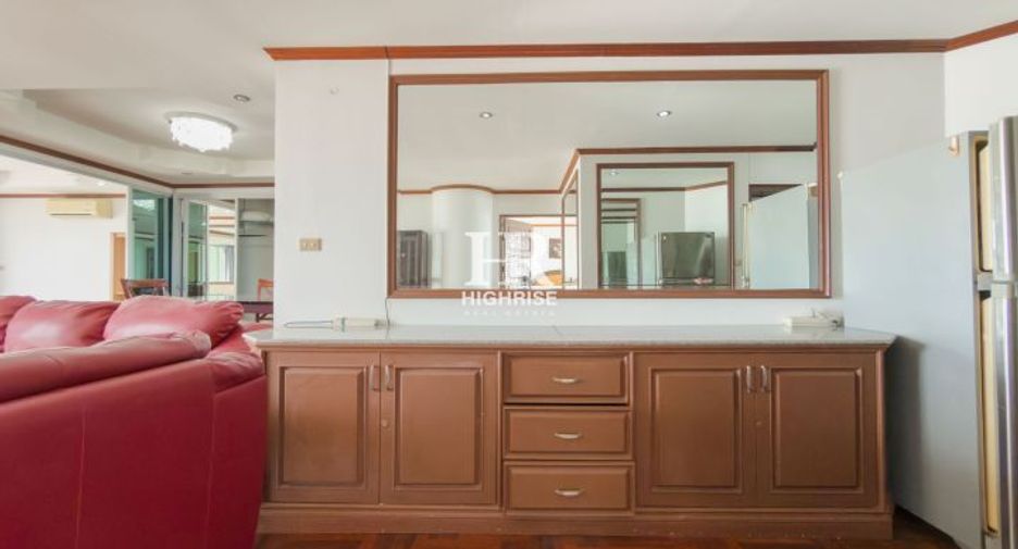 For sale 2 bedrooms condo in North Pattaya, Pattaya