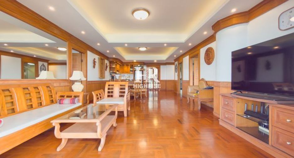 For sale 3 bedrooms condo in North Pattaya, Pattaya