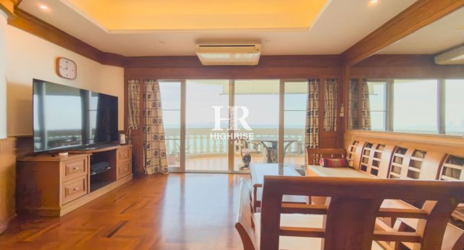 For sale 3 bedrooms condo in North Pattaya, Pattaya