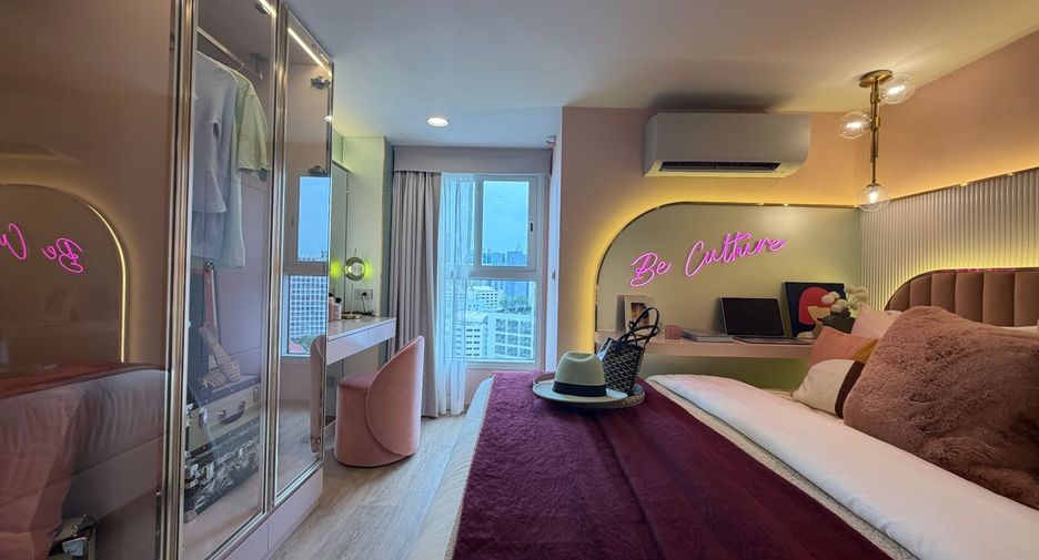 For sale 2 bedrooms condo in Bang Rak, Bangkok